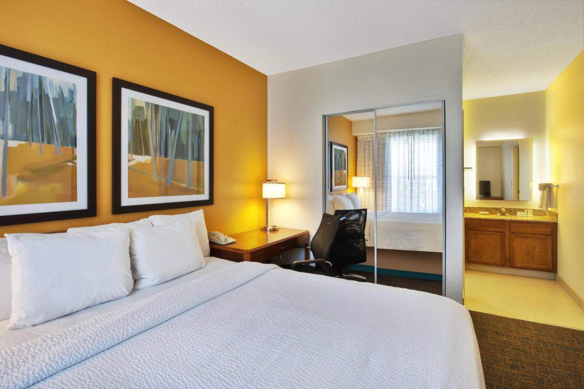 By Marriott Denver Golden/red Rocks